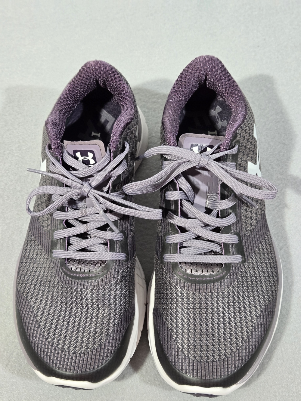 Under Armour Women’s 7.5 Athletic Running Shoes - Picture 8 of 9